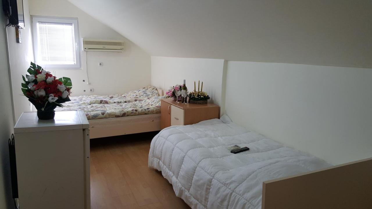 Hostel Bela Охрид Экстерьер фото